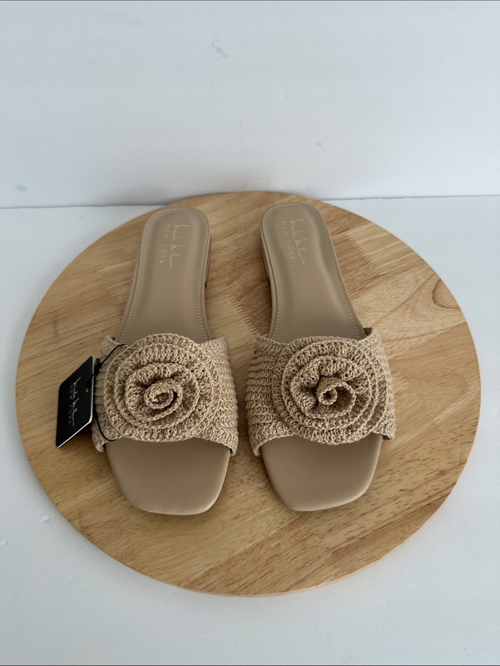 Nicole Miller Womens Rosette Heeled Sandals